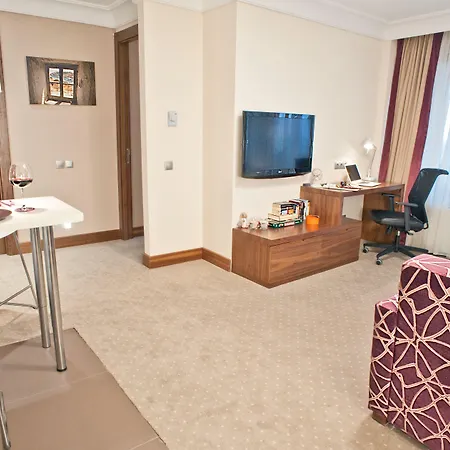 Apart Hotel Best Aparthotel 4*