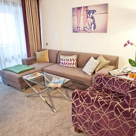 Apart Hotel Best Aparthotel 4*